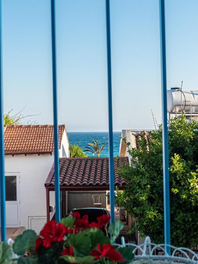 Greek Island Style 2 Bedroom Villa With Pool Next To The Sea Larnaca Buitenkant foto
